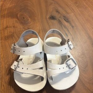 Size 2 infant white sun sandals sea wee leather shoes
